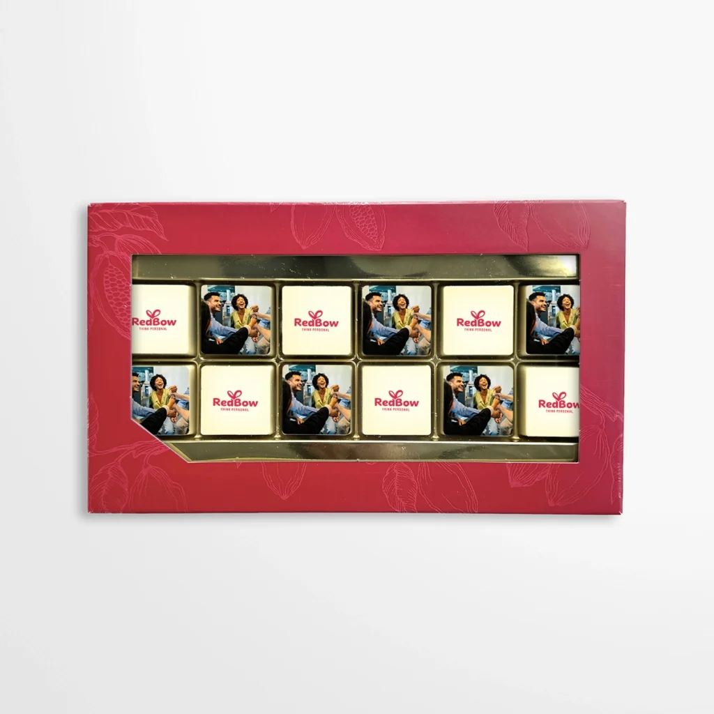 Logoblokjes | geschenkdoos van 12 stuks | chocolade of praliné